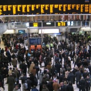 Busy rail station concourse